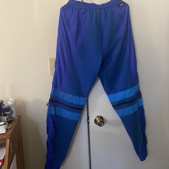 Mens U.P.W.W. Blue convertible jogger/pants size SMALL - Picture 2 of 5